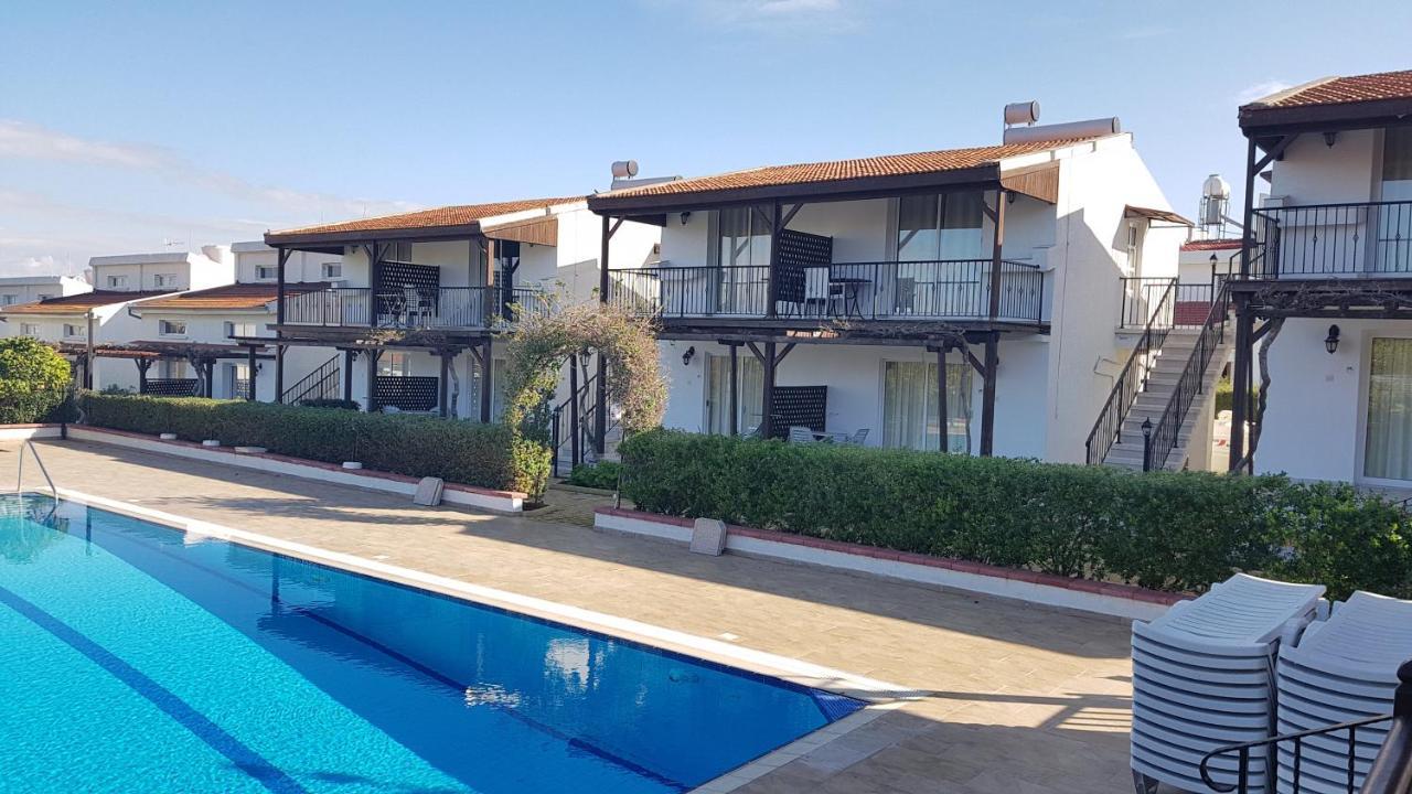 Citrus Tree Gardens Hotel Karavas  Exterior photo